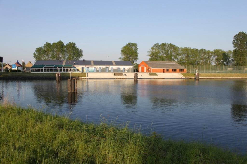 ברוז' Herdersbrug Youth Hostel מראה חיצוני תמונה
